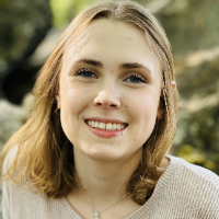 Eva S. available for online tutoring